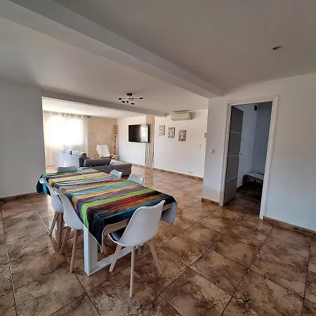 Lejlighed Ground Floor Courtyard And Non-shared Pool Saint-Hippolyte (Pyrenees-Orientales)